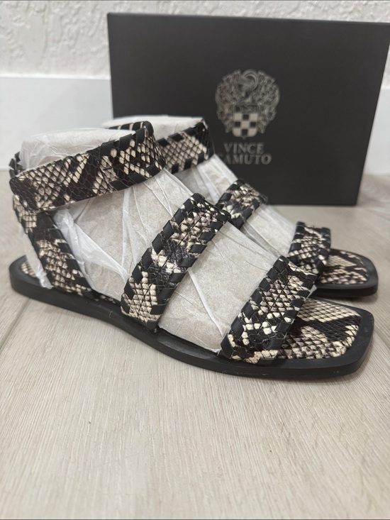 Vince Camuto Shoes - Vince Camuto Black & Beige Snake-Print Strappy Flat Sandals
